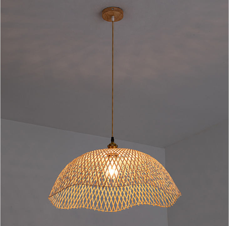 Chenkui Scallop Woven Bamboo Pendant Light
